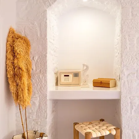 Villa Onar & Karavostasis (Folegandros)