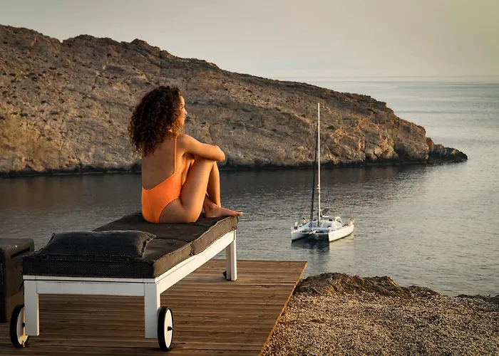 Villa Onar & Karavostasis (Folegandros)