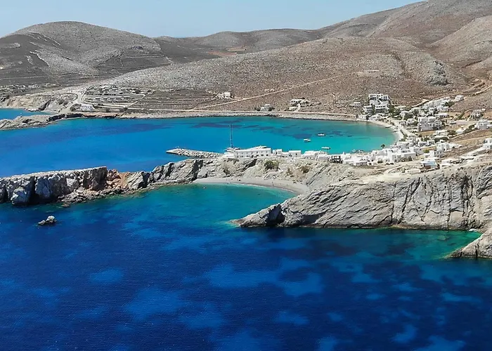 Villa Onar & Karavostasis (Folegandros)